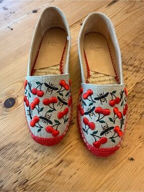 Castaner 1927 Cherry& Bees Embroidered Espadrille Flats in Red